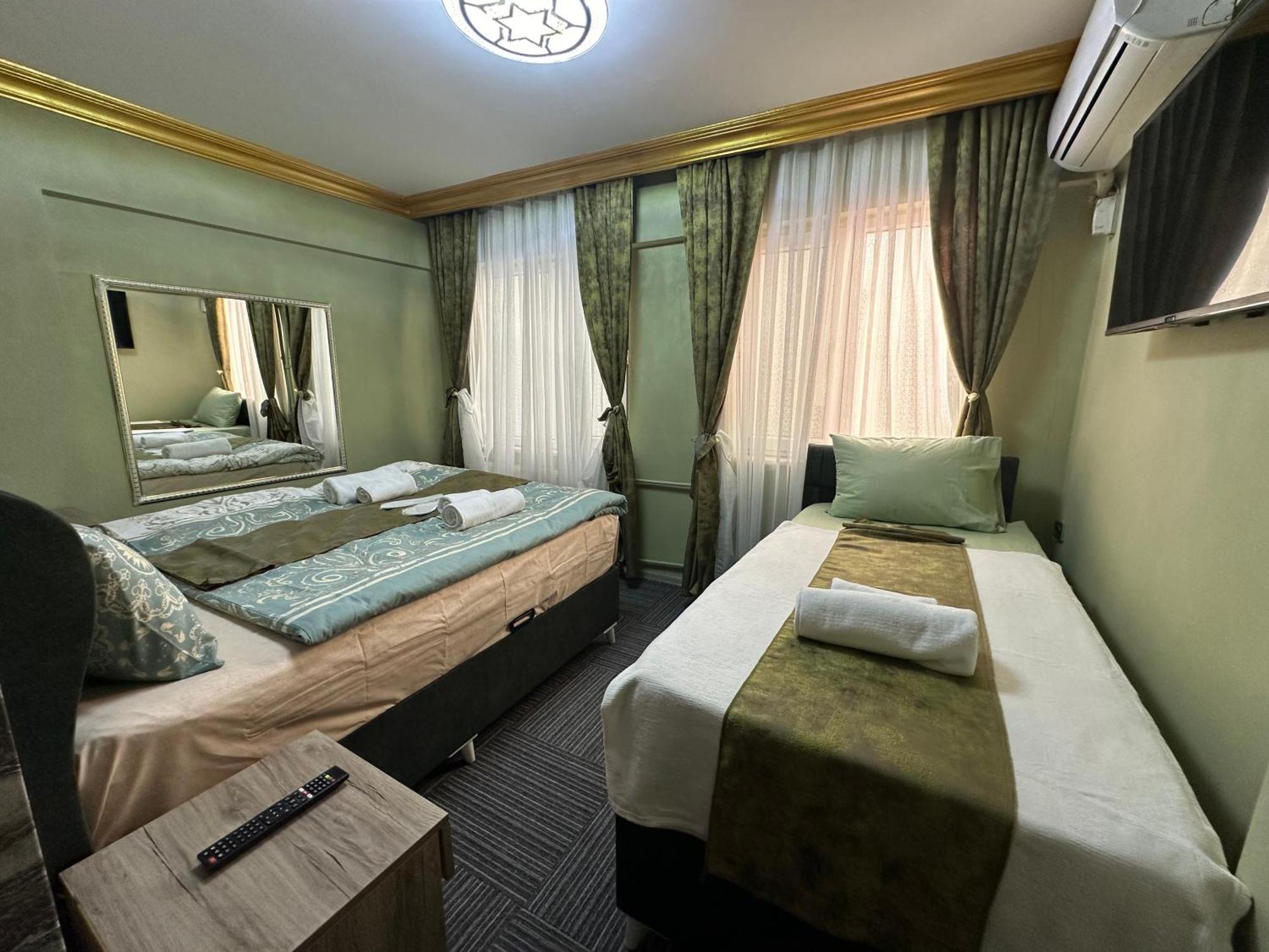 Hotel Royal Old City 3*